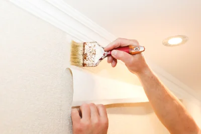 Pose de papier peint à Mouzeil — revêtements muraux et toiles de verre